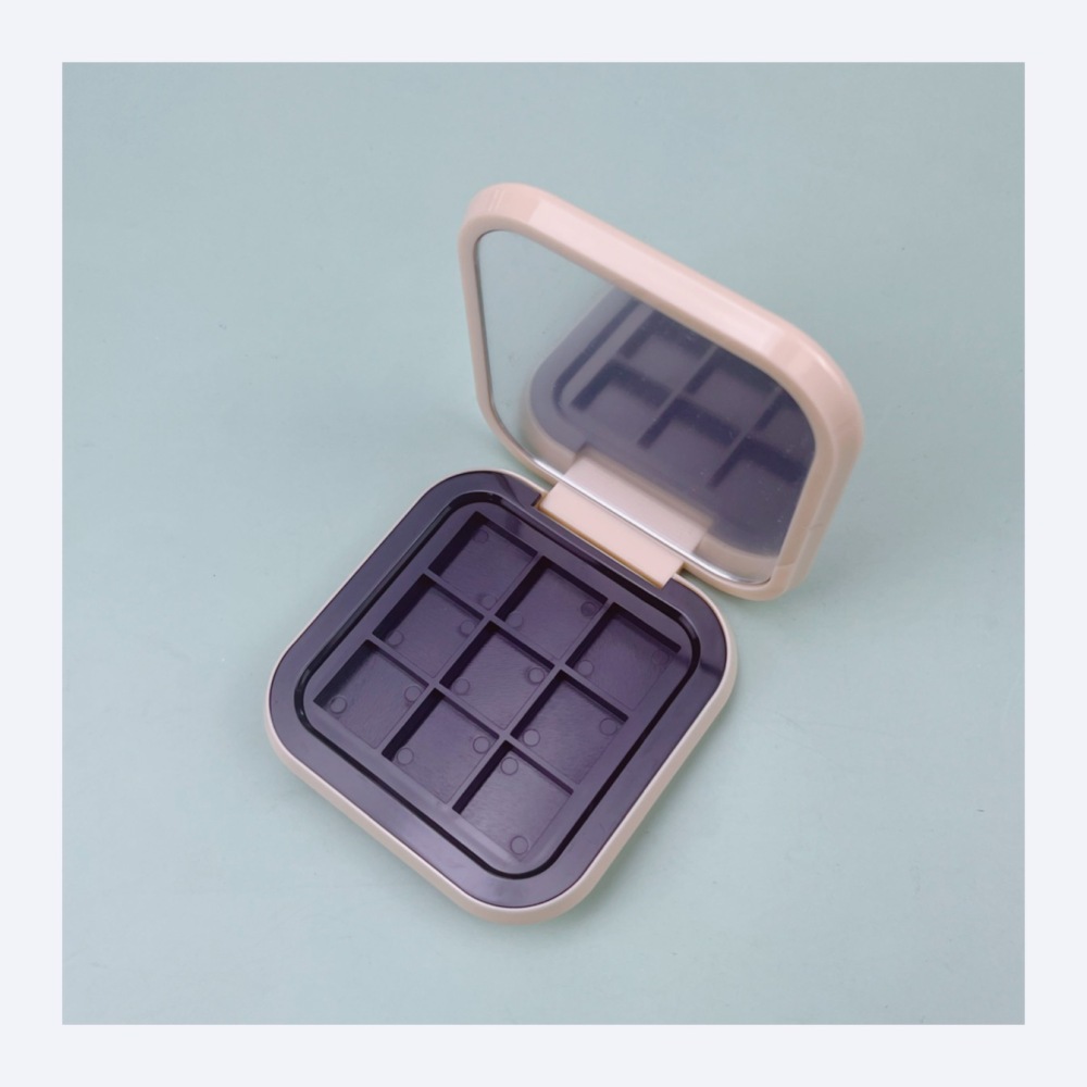 거울이 포함된 마그네틱 9색 아이섀도 박스 XQ93707