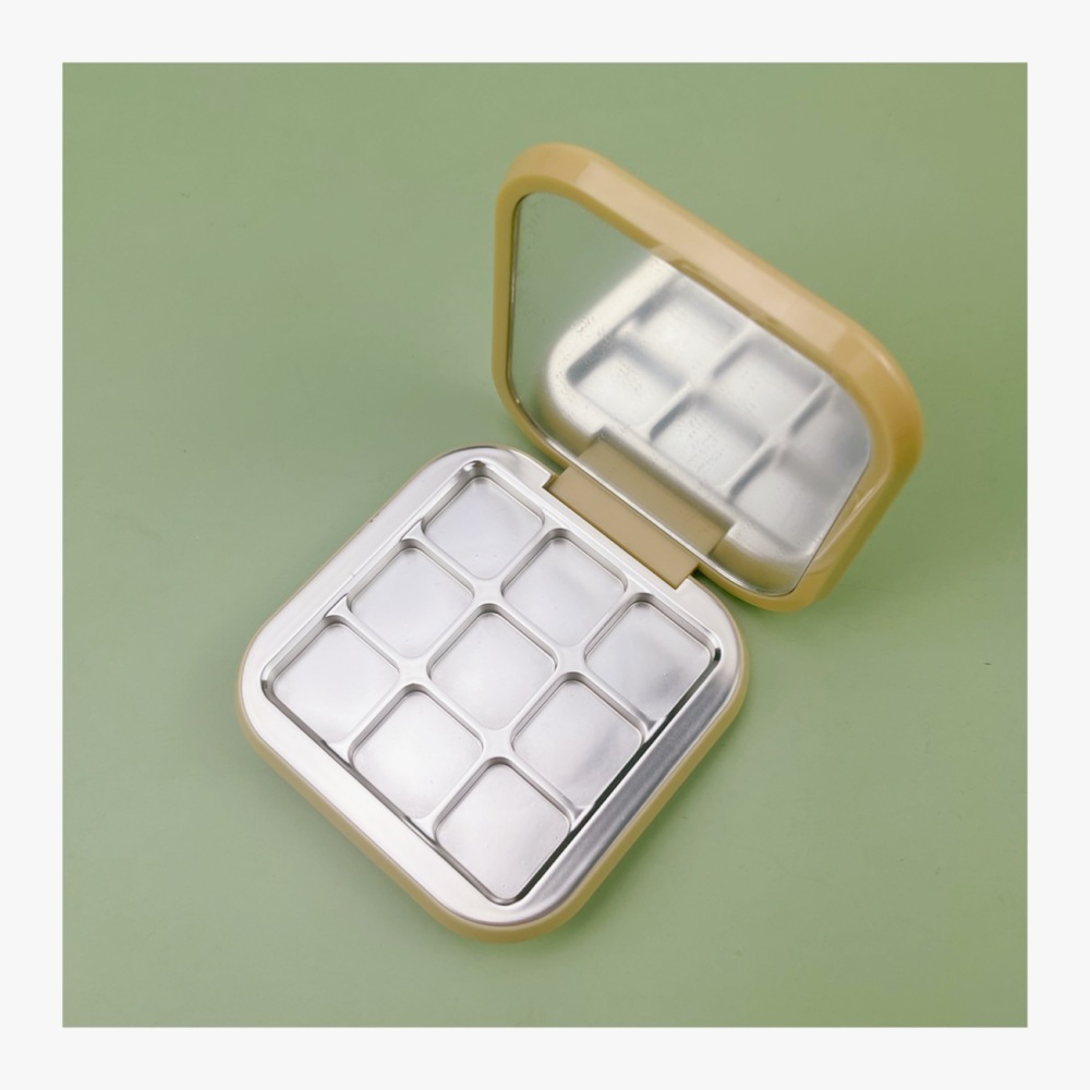 9컬러 마그네틱 아이섀도우 박스 XQ93702