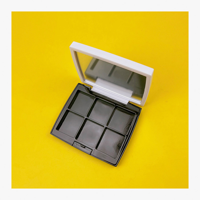 6 Compartment Eye shadow box with Built In Mirror XQ826