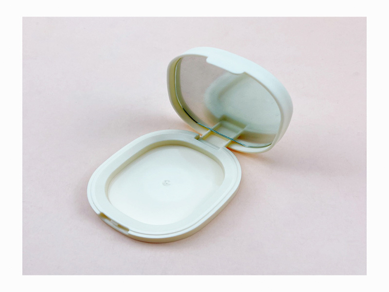 Small Flip Top Eye shadow box XQ731