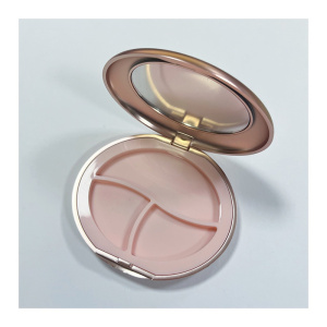 กล่องอายแชโดว์เคลือบเงา 3 เฉด XQ93217