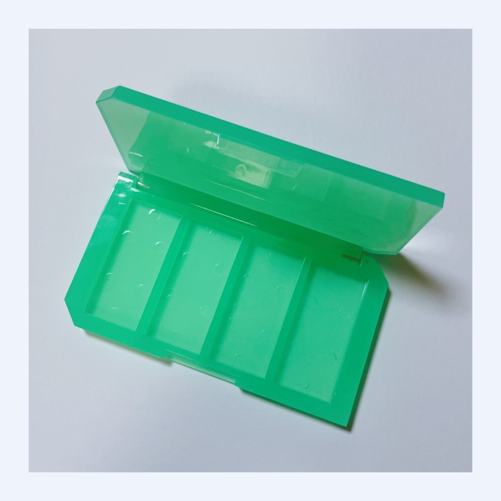  Plastic  Empty Eye Shadow box XQ653