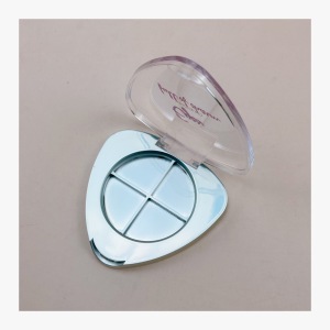 กล่องอายแชโดว์สามเหลี่ยม 4 สี XQ806