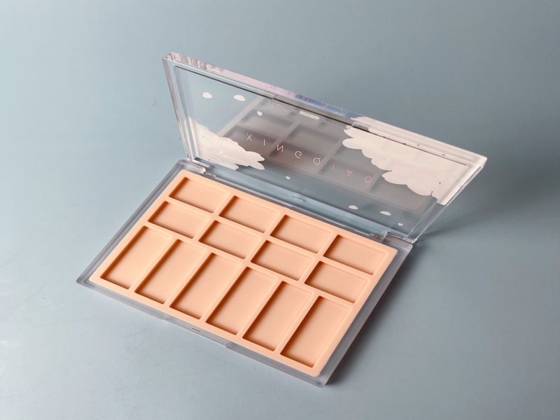 14 Color Square Flip Top Eye shadow box XQ760