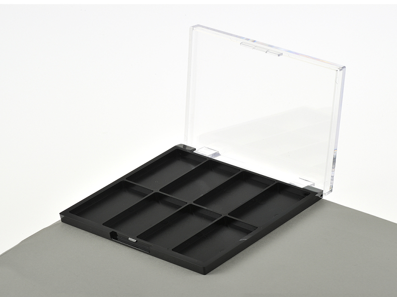 9 Color Compact Empty Eye shadow box XQ605