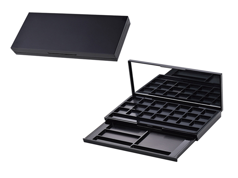 Футляр для теней для век с несколькими отделениями и зеркалом XQ010