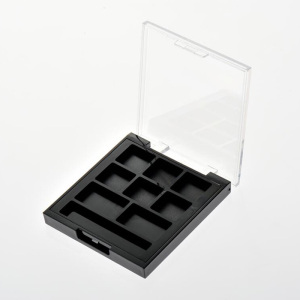Коробка теней для век Square 9 Color Snap Shut XQ272