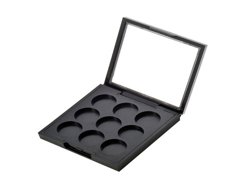 9 Color Eye shadow box with Skylight Window XQ140