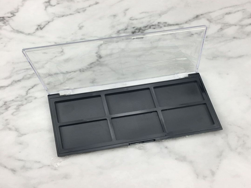 Large Capacity 6 Compartment Eye shadow box XQ281