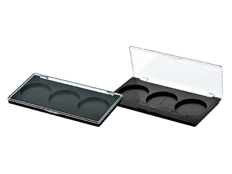 3 Compartment Matte Eye shadow box with Transparent Lid XQ288