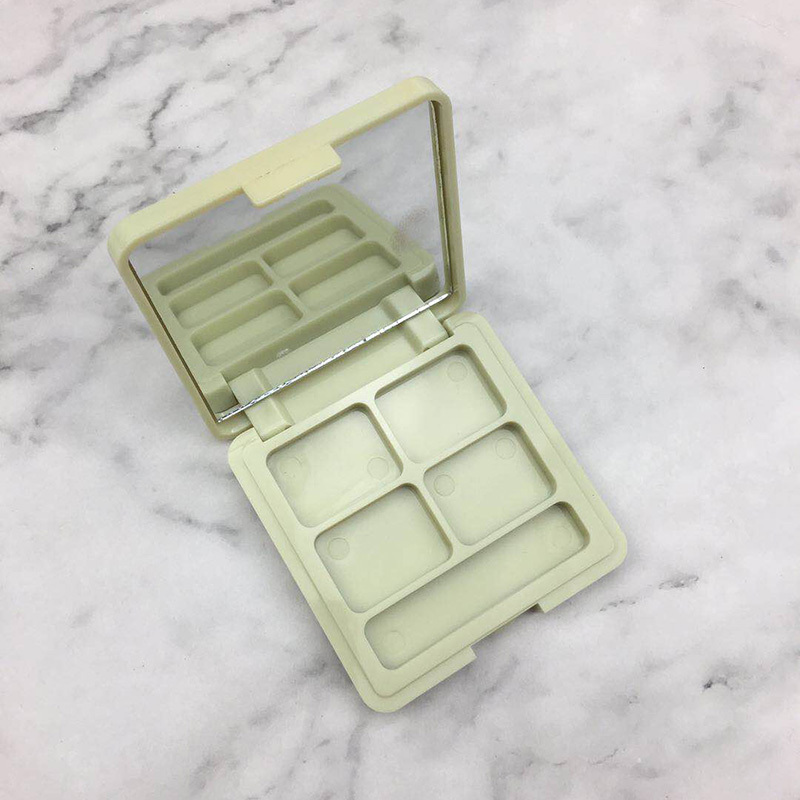 Square 4 Color Eye shadow box with Mirror XQ260