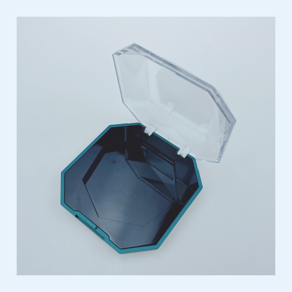 Diamond Mirror Octagonal Single Color Compact Powder Case QF07302