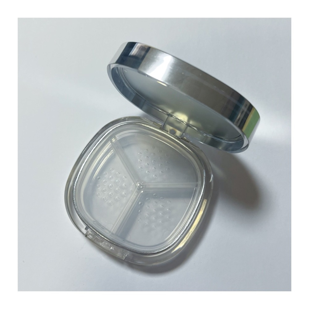 3컬러 휴대용 컴팩트 파우더 케이스 QF10802