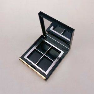 Wholesale Price Custom Empty Cosmetic Packaging 4-color Plastic Eye Shadow Case 