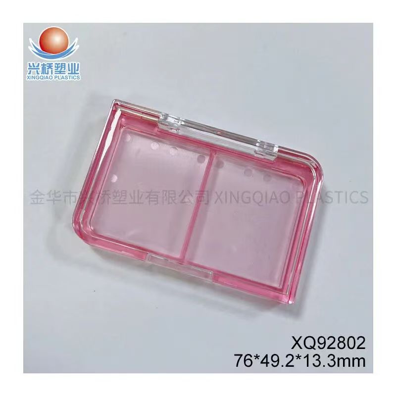 2-shade highlighter and blush palette