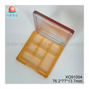 Seven-compartment eyeshadow palette packaging