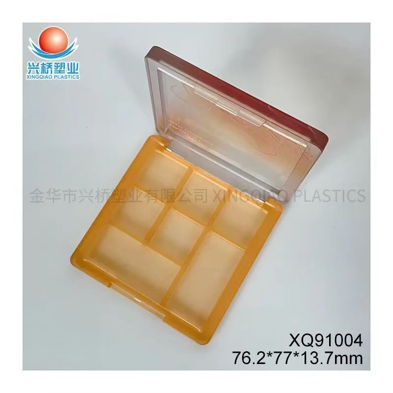 Seven-compartment eyeshadow palette packaging