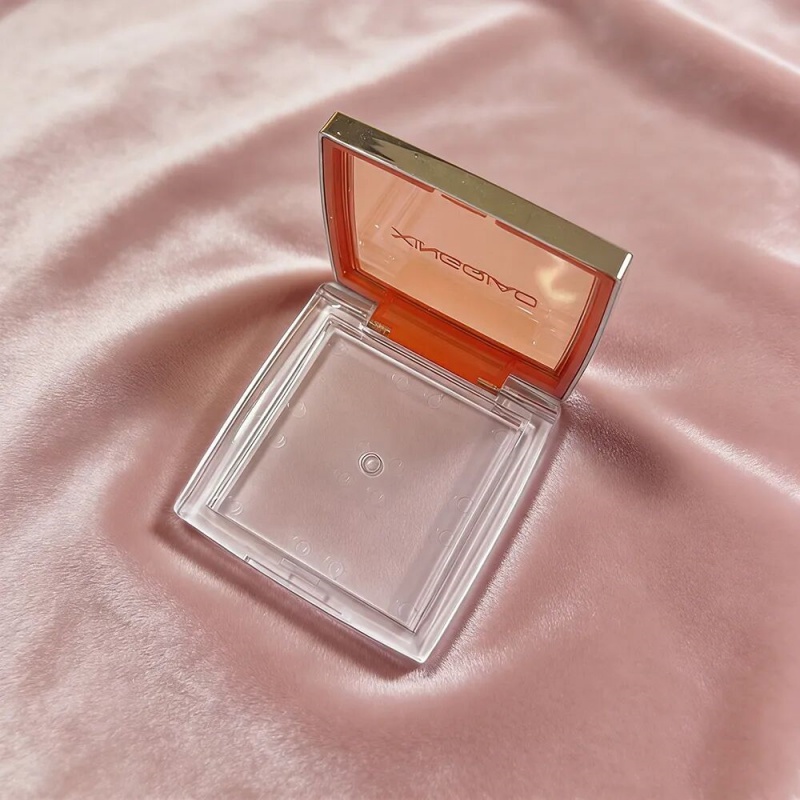 Skylight-style eyeshadow palette