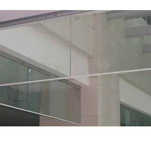 Industrial high-temperature smoke blocking wall